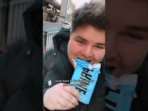 I tried a PRIME chocolate bar! 🍫