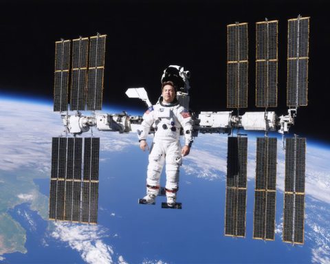 The End of an Era: Elon Musk Calls for the ISS to Bow Out The End of an Era: Elon Musk Calls for the ISS to Bow Out