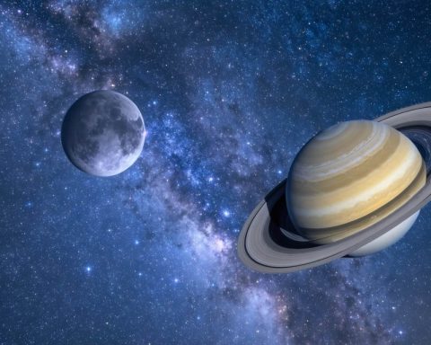Celestial Dance: Mercury and Saturn Draw Closer in a Spectacular Sky Show Celestial Dance: Mercury and Saturn Draw Closer in a Spectacular Sky Show