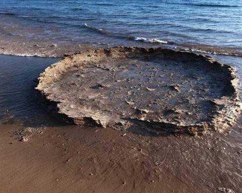 Martian Beaches Discovered: Unraveling the Red Planet’s Oceanic Past Martian Beaches Discovered: Unraveling the Red Planet’s Oceanic Past